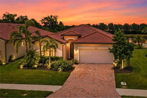 Casa en Bradenton, Florida 3 dormitorios, 187.29 m2 № 2115896