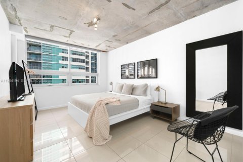 Condo in Miami, Florida, 2 bedrooms № 2081091 - photo 10