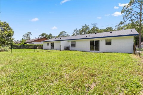 Commercial property in Orlando, Florida 4 bedrooms, 166.48 sq.m. № 2220891 - photo 28