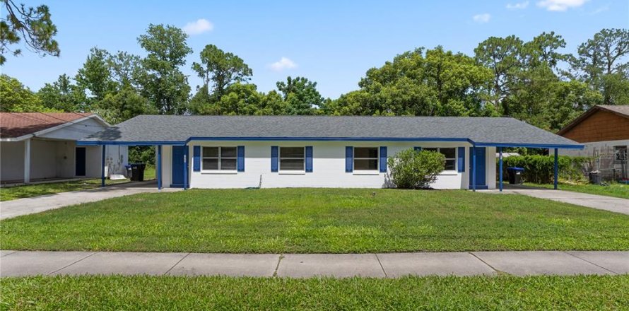 Commercial property in Orlando, Florida 4 bedrooms, 166.48 sq.m. № 2220891
