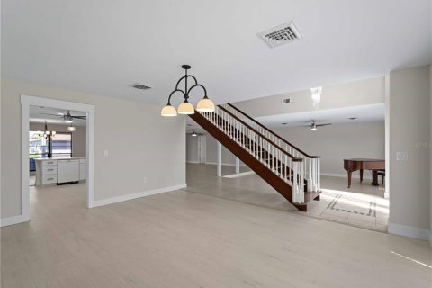 House in Englewood, Florida 4 bedrooms, 358.14 sq.m. № 1655776 - photo 22