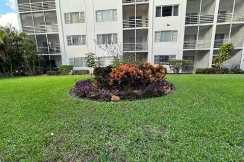 Copropriété à louer à West Palm Beach, Floride: 1 chambre, 61.32 m2 № 2367721 - photo 13