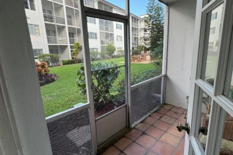 Copropriété à louer à West Palm Beach, Floride: 1 chambre, 61.32 m2 № 2367721 - photo 10