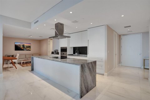 Condominio en venta en Miami, Florida, 2 dormitorios, 228.91 m2 № 2258147 - foto 8