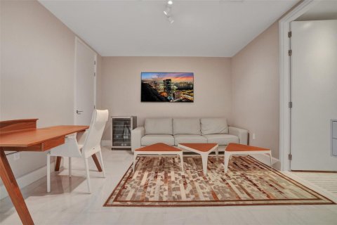 Condominio en venta en Miami, Florida, 2 dormitorios, 228.91 m2 № 2258147 - foto 10