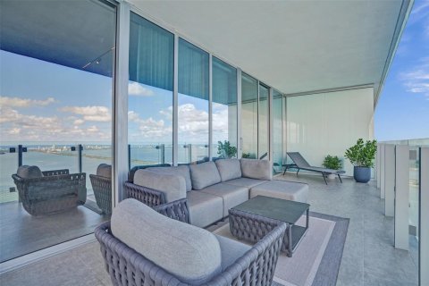 Condominio en venta en Miami, Florida, 2 dormitorios, 228.91 m2 № 2258147 - foto 12