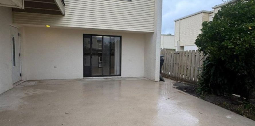 Touwnhouse à Wellington, Floride 2 chambres, 146.51 m2 № 2077629