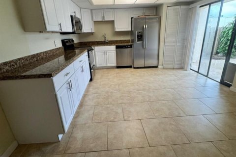 Touwnhouse à vendre à Wellington, Floride: 2 chambres, 146.51 m2 № 2077629 - photo 4