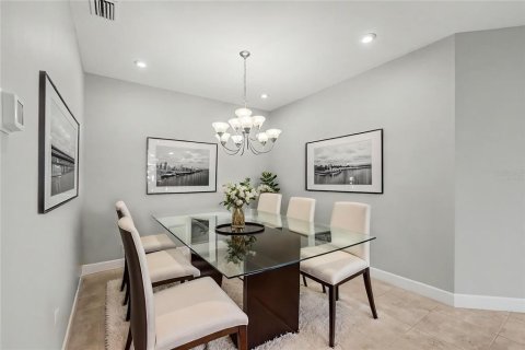 Villa ou maison à vendre à Palmetto, Floride: 2 chambres, 146.97 m2 № 2121451 - photo 10