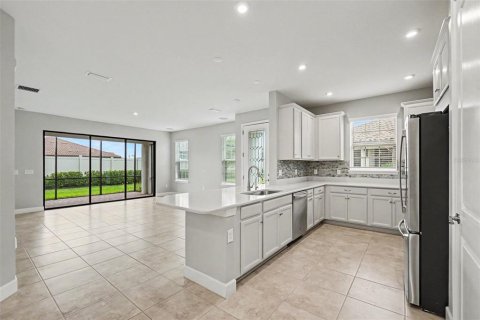 Villa ou maison à vendre à Palmetto, Floride: 2 chambres, 146.97 m2 № 2121451 - photo 6