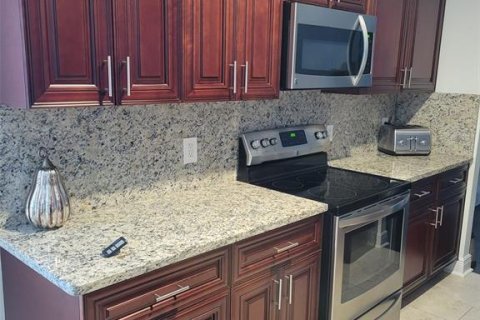 Casa en venta en Apopka, Florida, 4 dormitorios, 174.28 m2 № 1572100 - foto 4