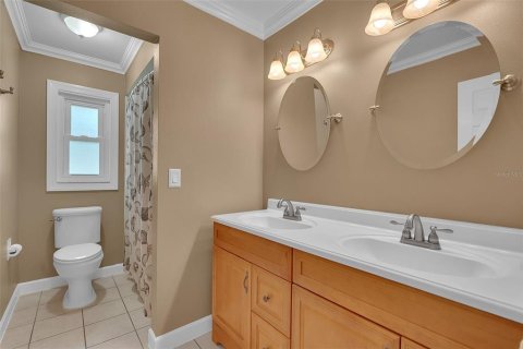 Villa ou maison à vendre à Bradenton, Floride: 4 chambres, 184.5 m2 № 2324430 - photo 28