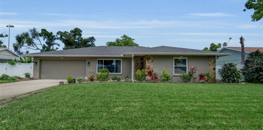 Villa ou maison à Bradenton, Floride 4 chambres, 184.5 m2 № 2324430