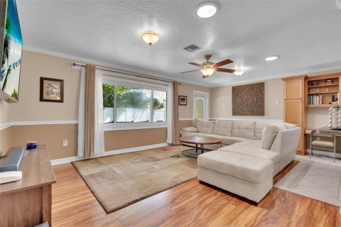 Villa ou maison à vendre à Bradenton, Floride: 4 chambres, 184.5 m2 № 2324430 - photo 19