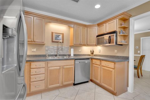 Villa ou maison à vendre à Bradenton, Floride: 4 chambres, 184.5 m2 № 2324430 - photo 17