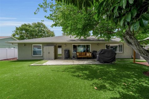 Villa ou maison à vendre à Bradenton, Floride: 4 chambres, 184.5 m2 № 2324430 - photo 5