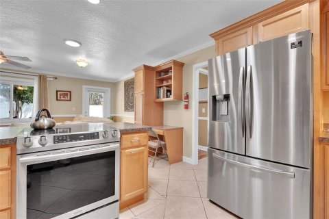 Villa ou maison à vendre à Bradenton, Floride: 4 chambres, 184.5 m2 № 2324430 - photo 15