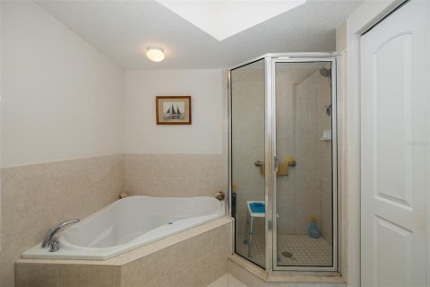 Copropriété à vendre à New Port Richey, Floride: 2 chambres, 119.57 m2 № 2105102 - photo 15