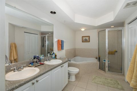 Copropriété à vendre à New Port Richey, Floride: 2 chambres, 119.57 m2 № 2105102 - photo 14