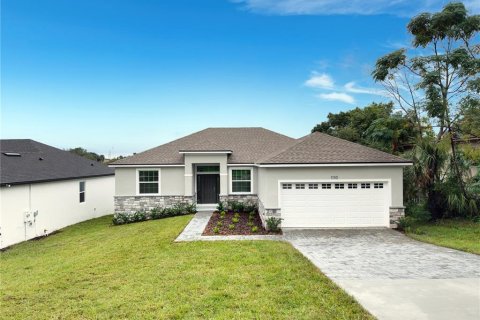 Villa ou maison à Clermont, Floride 4 chambres, 162.02 m2 № 2416348