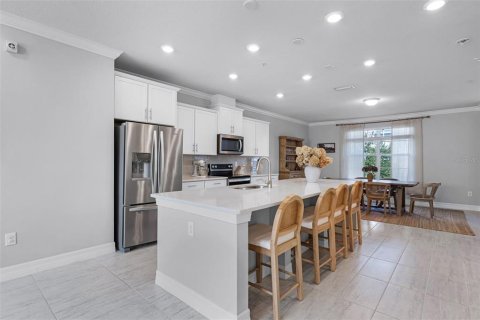 Townhouse in Orlando, Florida 3 bedrooms, 198.44 sq.m. № 1845164 - photo 5