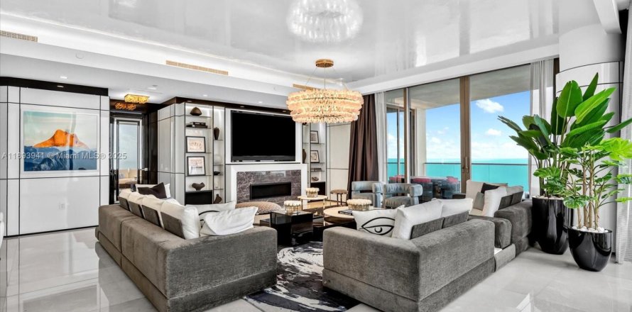 Condominio en Sunny Isles Beach, Florida, 4 dormitorios  № 1946043