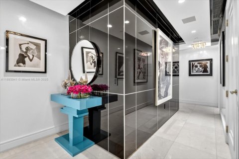 Condominio en venta en Sunny Isles Beach, Florida, 4 dormitorios, 353.31 m2 № 1946043 - foto 26