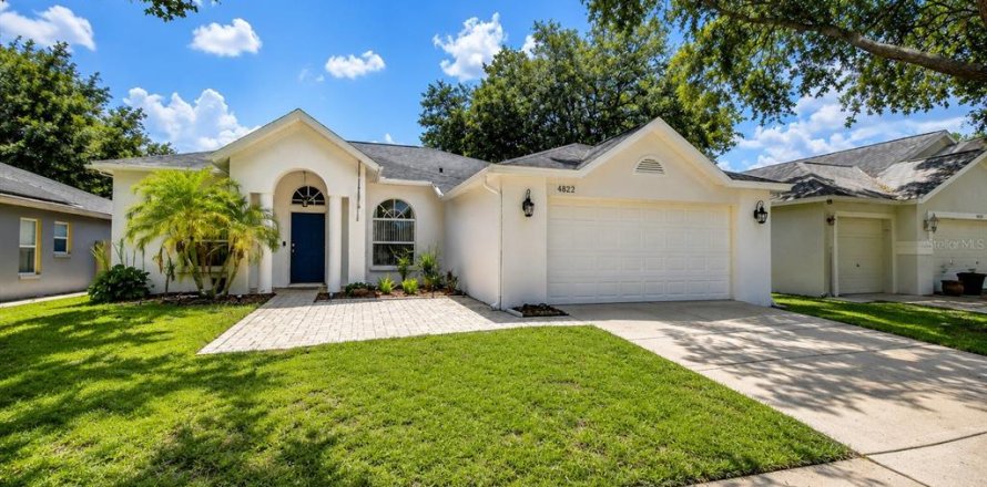 House in Valrico, Florida 5 bedrooms, 223.89 sq.m. № 2198927