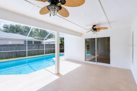 House in Valrico, Florida 5 bedrooms, 223.89 sq.m. № 2198927 - photo 25