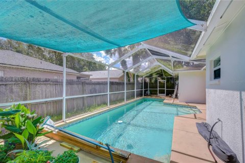 House in Valrico, Florida 5 bedrooms, 223.89 sq.m. № 2198927 - photo 2