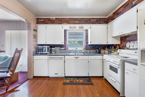 Casa en venta en Winter Haven, Florida, 4 dormitorios, 145.3 m2 № 1914075 - foto 2