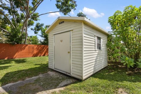 Casa en venta en Winter Haven, Florida, 4 dormitorios, 145.3 m2 № 1914075 - foto 26