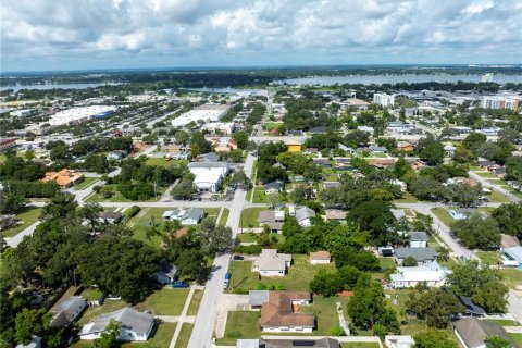 Casa en venta en Winter Haven, Florida, 4 dormitorios, 145.3 m2 № 1914075 - foto 30