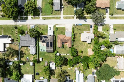 Casa en venta en Winter Haven, Florida, 4 dormitorios, 145.3 m2 № 1914075 - foto 28