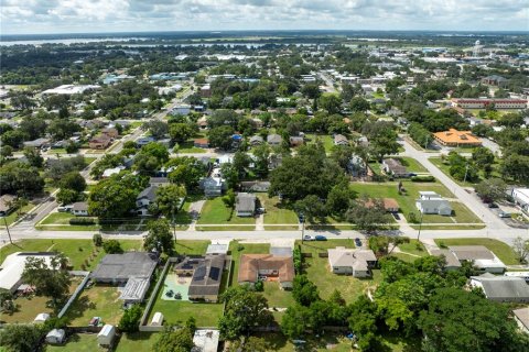 Casa en venta en Winter Haven, Florida, 4 dormitorios, 145.3 m2 № 1914075 - foto 29