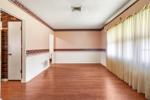 Casa en venta en Winter Haven, Florida, 4 dormitorios, 145.3 m2 № 1914075 - foto 5