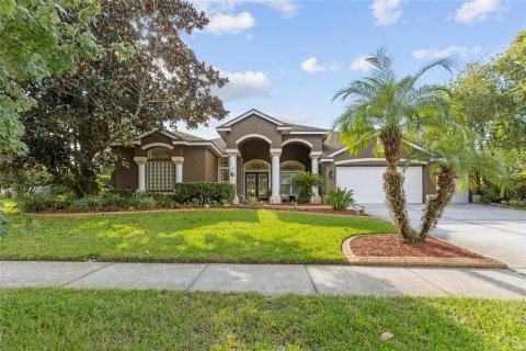 House in Lutz, Florida 4 bedrooms, 294.96 sq.m. № 2429165 - photo 4