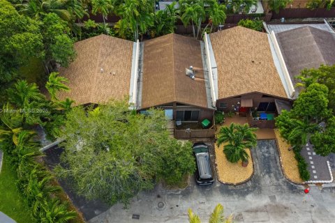 Touwnhouse à vendre à Miami, Floride: 2 chambres, 100.33 m2 № 1955406 - photo 19