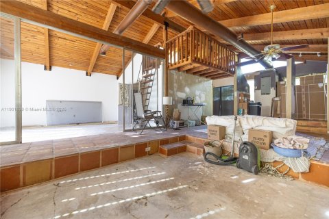 Touwnhouse à vendre à Miami, Floride: 2 chambres, 100.33 m2 № 1955406 - photo 9