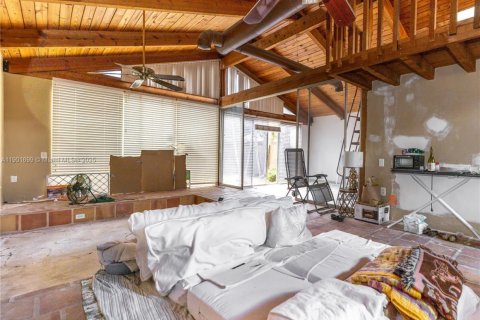 Touwnhouse à vendre à Miami, Floride: 2 chambres, 100.33 m2 № 1955406 - photo 8