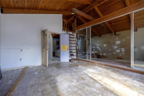 Touwnhouse à vendre à Miami, Floride: 2 chambres, 100.33 m2 № 1955406 - photo 14