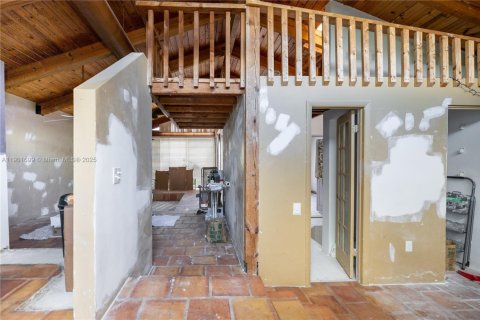 Touwnhouse à vendre à Miami, Floride: 2 chambres, 100.33 m2 № 1955406 - photo 4