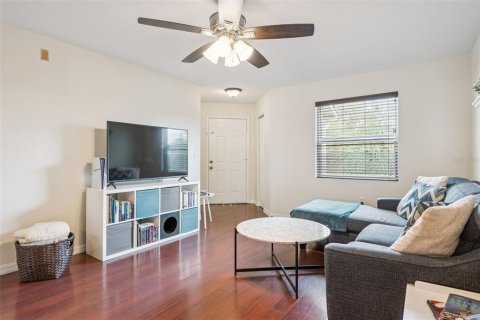 Condo in Kissimmee, Florida, 2 bedrooms № 2228451 - photo 5