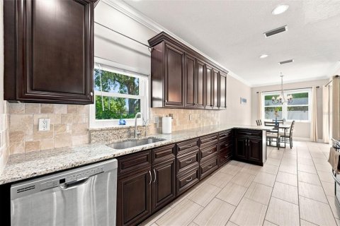 Villa ou maison à vendre à Sarasota, Floride: 3 chambres, 160.63 m2 № 2308410 - photo 15