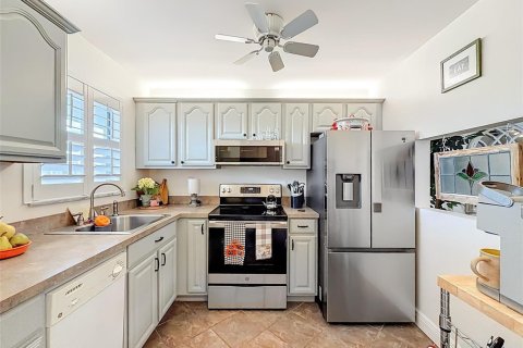 Condo in Margate, Florida, 1 bedroom № 2249543 - photo 8