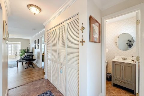 Condo in Margate, Florida, 1 bedroom № 2249543 - photo 15