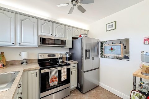 Condo in Margate, Florida, 1 bedroom № 2249543 - photo 9