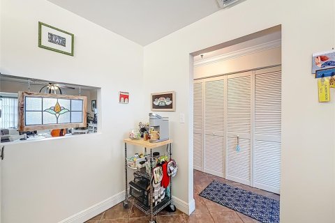 Condo in Margate, Florida, 1 bedroom № 2249543 - photo 13