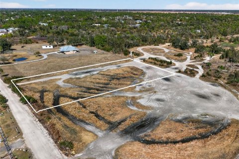 Terreno en Punta Gorda, Florida № 2195117
