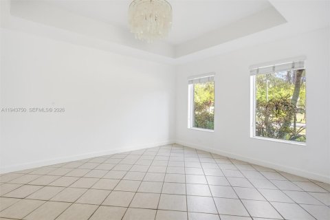 Купить виллу или дом в Майами, Флорида 3 спальни, 247.4м2, № 2000579 - фото 20